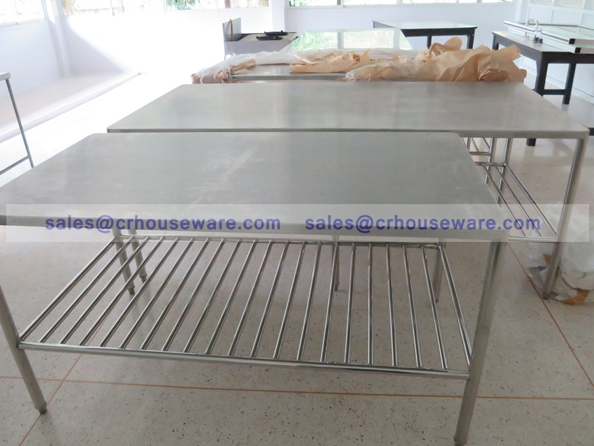 โต๊ะสแตนเลส 002-UCN-1021,โต๊ะสเตนเลสปฎิบัติการด้านอาหารโดยตรงส่งมหาวิทยาลัย 100*200 cm