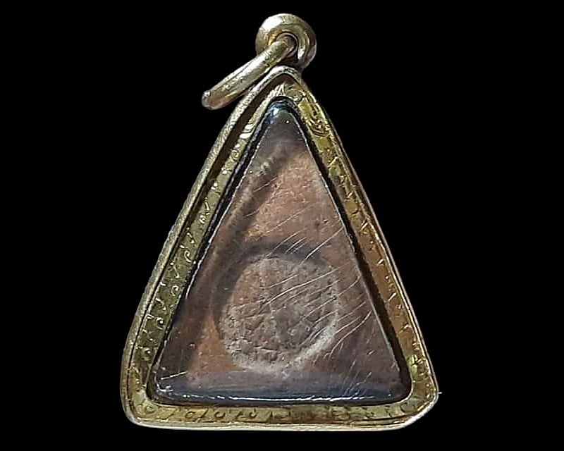 พระนางพญา อาจารย์ถนอม วัดนางพญา ปี 2514 พิมพ์เล็ก เลี่ยมทองคำ