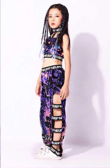 ชุดเต้น ชุดแดนซ์ สีม่วง ปักเลื่อม พร้อมเสื้อแจ๊คเก็ต