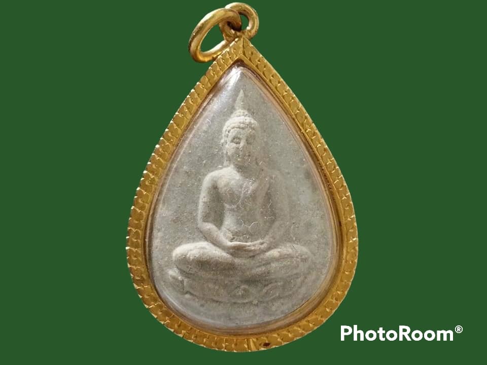 พระผง พระพุทธเมตตาสมเด็จพระศรีนครินทราบรมราชชนนี 84 พรรษา ปี ๒๕๒๗ วัดบวรนิเวศวิหาร เลี่ยมทองคำ