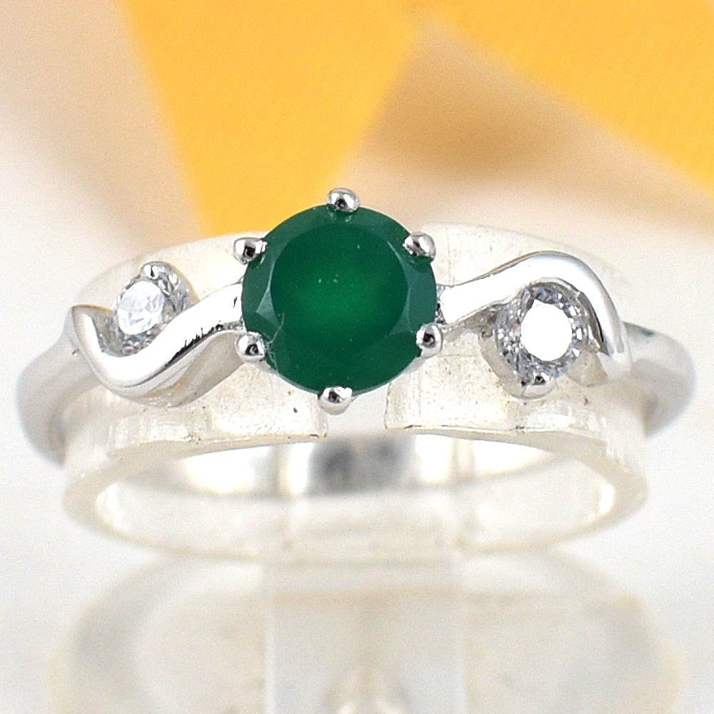 แหวนเงินแท้ราคาถูกชุบทองคำขาว พลอยแท้กรีนอะเกท 0.46 กะรัต เพชรCZ 0.12 กะรัต งานประณีตสวยงาม สั่งผลิตค่ะ