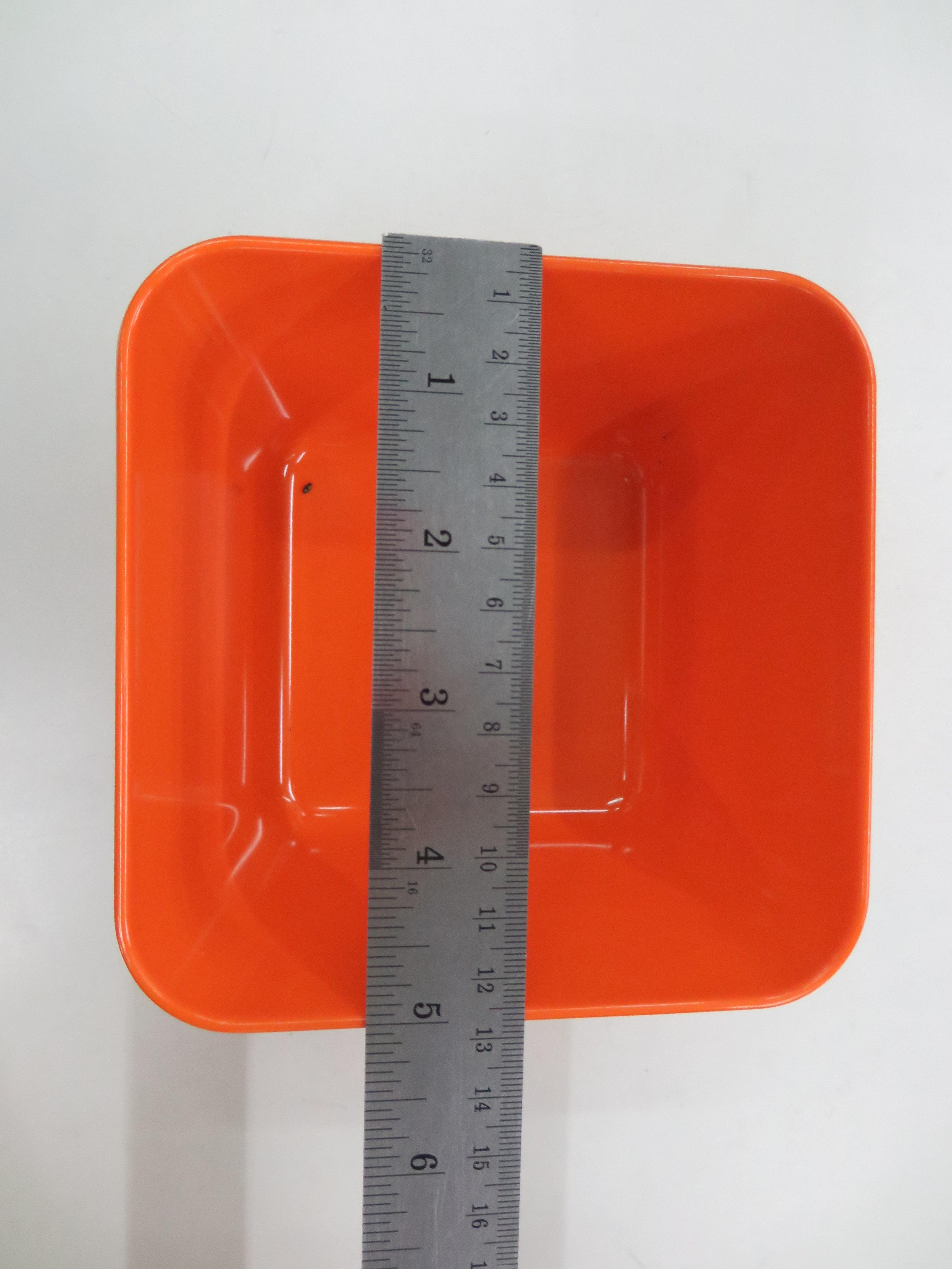 ชามสี่เหลี่ยม 5 นิ้ว สีส้ม 017-D999-5