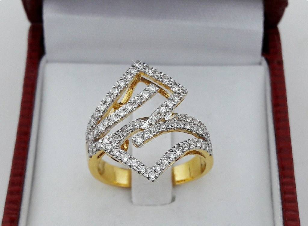 สั่งผลิตเพชรเบลเยี่ยมคัท แหวนแต่งงาน แหวนหมั้น ใส่เที่ยว ออกงาน แหวนทองคำ 18K เพชรแท้ 0.48 กะรัต 5.50 กรัม น้ำ 99 ราคาถูกมาก มีใบรับประกันค่ะ