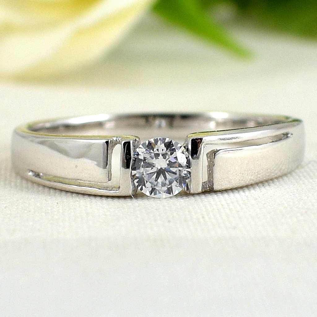 แหวนเงินแท้ราคาถูกชุบทองคำขาว เพชรCZแท้ 0.25 กะรัต งานประณีตสวยงาม สั่งผลิตค่ะ