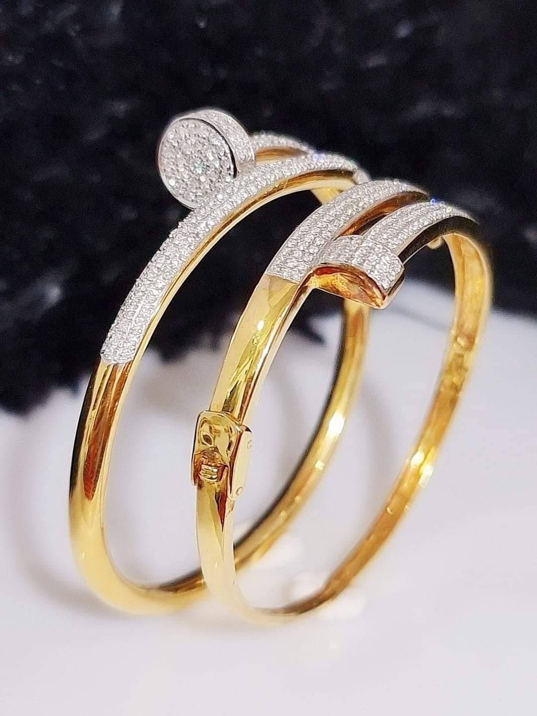 พร้อมส่งและสั่งผลิตกำไลทองเพชรแท้ตะปูวงขวา แต่งงาน หมั้น ใส่เที่ยว ออกงาน ทองคำ 9K เพชรเกสรแท้ 0.90 กะรัต 212 เม็ด ราคาถูกมาก ส่งฟรี