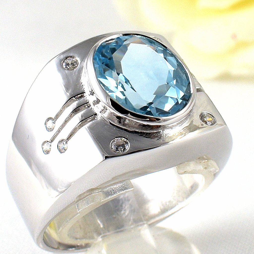 แหวนเงินแท้ราคาถูกชุบทองคำขาว สกายบลูโทปาซแท้ 6.0 กะรัต เพชรCZ 0.19 กะรัต งานประณีตสวยงาม สั่งผลิตค่ะ