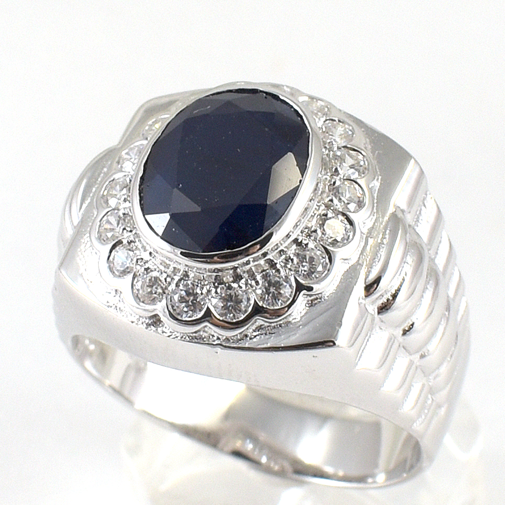 แหวนเงินแท้ราคาถูกชุบทองคำขาว ไพลินแท้ 1.95 กะรัต เพชรCZ 0.45 กะรัต งานประณีตสวยงาม สั่งผลิตค่ะ