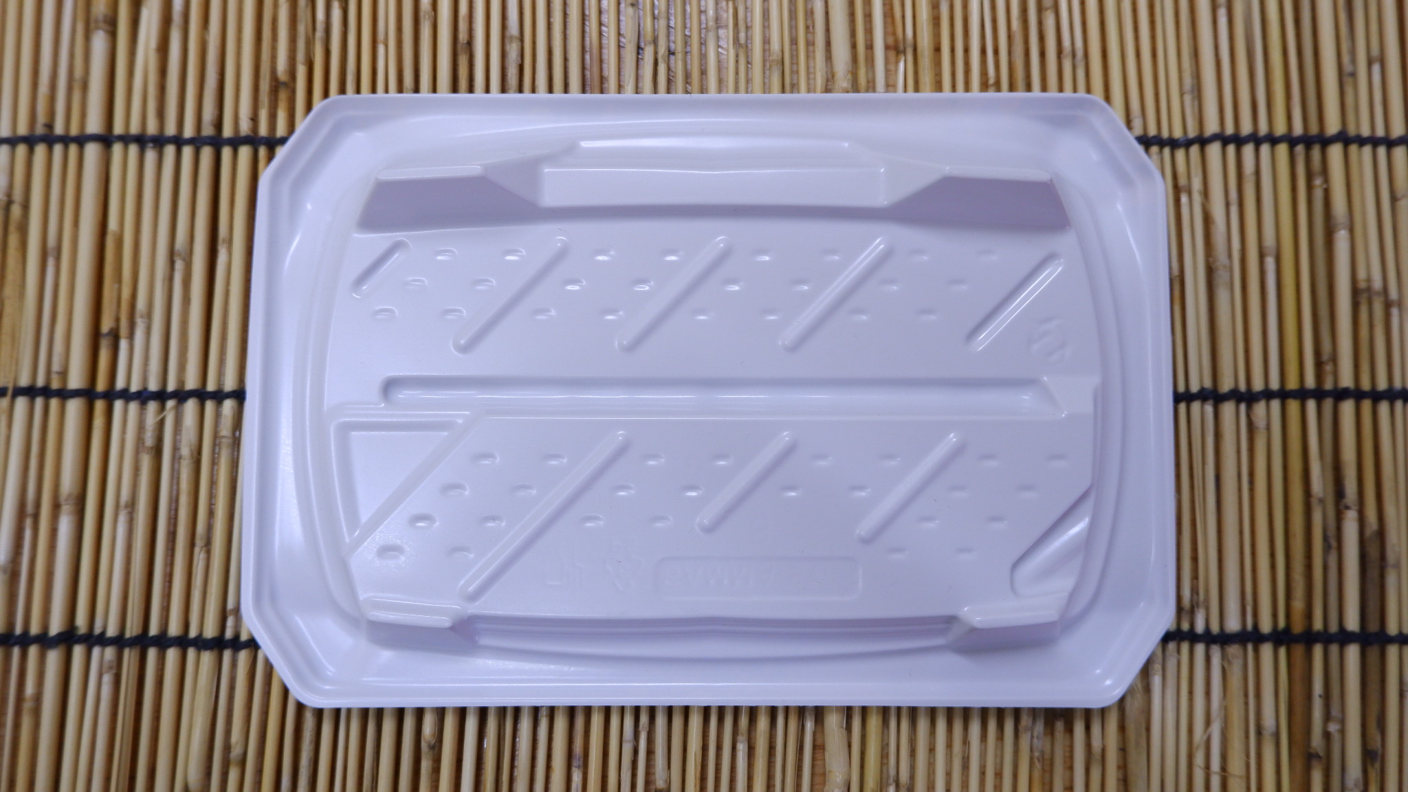 กล่องใส่อาหารญี่ปุ่น กล่องใส่ซาซิมิ กล่องใส่แซลมอน SM-8106 (50 pcs.)