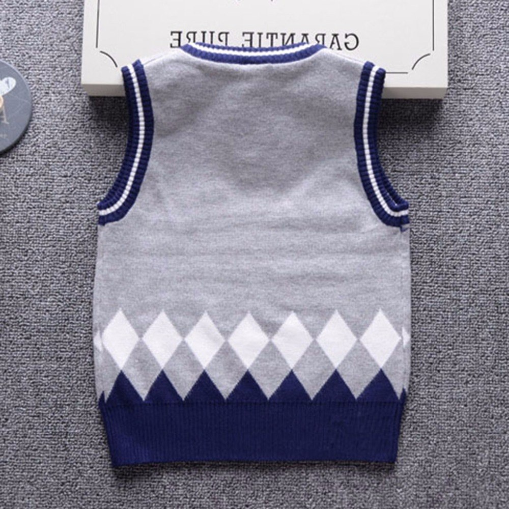 เสื้อกันหนาว : เสื้อกั๊ก ไหมพรม ลายข้าวหลามตัด แขนขลิบกรม