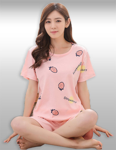 ชุดเซ็ทเสื้อกางเกงสีชมพูลายลูกสตรอว์เบอรี่ รหัส2103