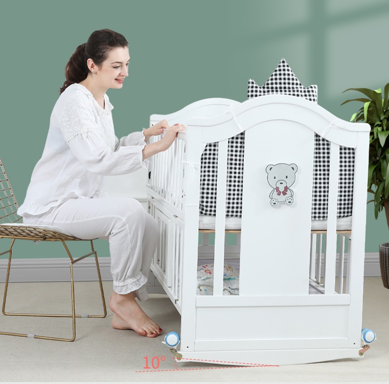 เตียงนอนไม้สำหรับเด็ก White Premium Crown TP21061 (WD17)