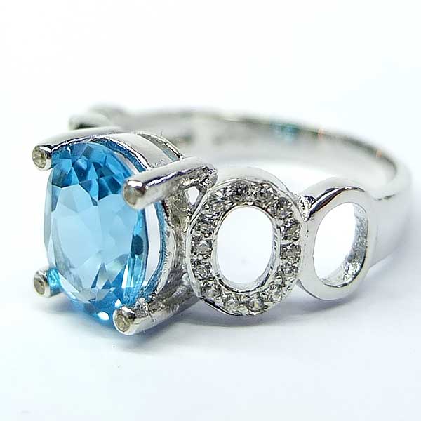 แหวนเงินแท้ราคาถูกชุบทองคำขาว สวิสบลูโทปาซแท้ 2.25 กะรัต เพชรCZ 0.224 กะรัต งานประณีตสวยงาม สั่งผลิตค่ะ