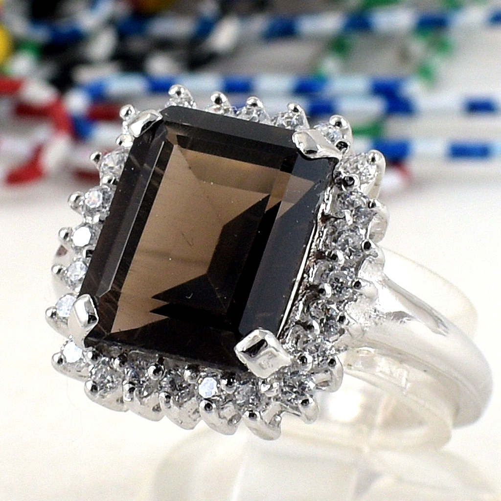 แหวนเงินแท้ราคาถูกชุบทองคำขาว พลอยแท้สโมกกี้ควอทซ์ 4.06 กะรัต เพชรCZ 0.36 กะรัต งานประณีตสวยงาม สั่งผลิตค่ะ