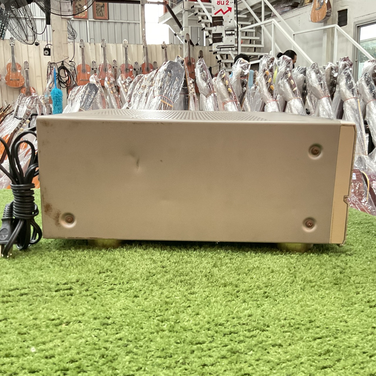 เครื่องขยายเสียง DENON : AVC-1850