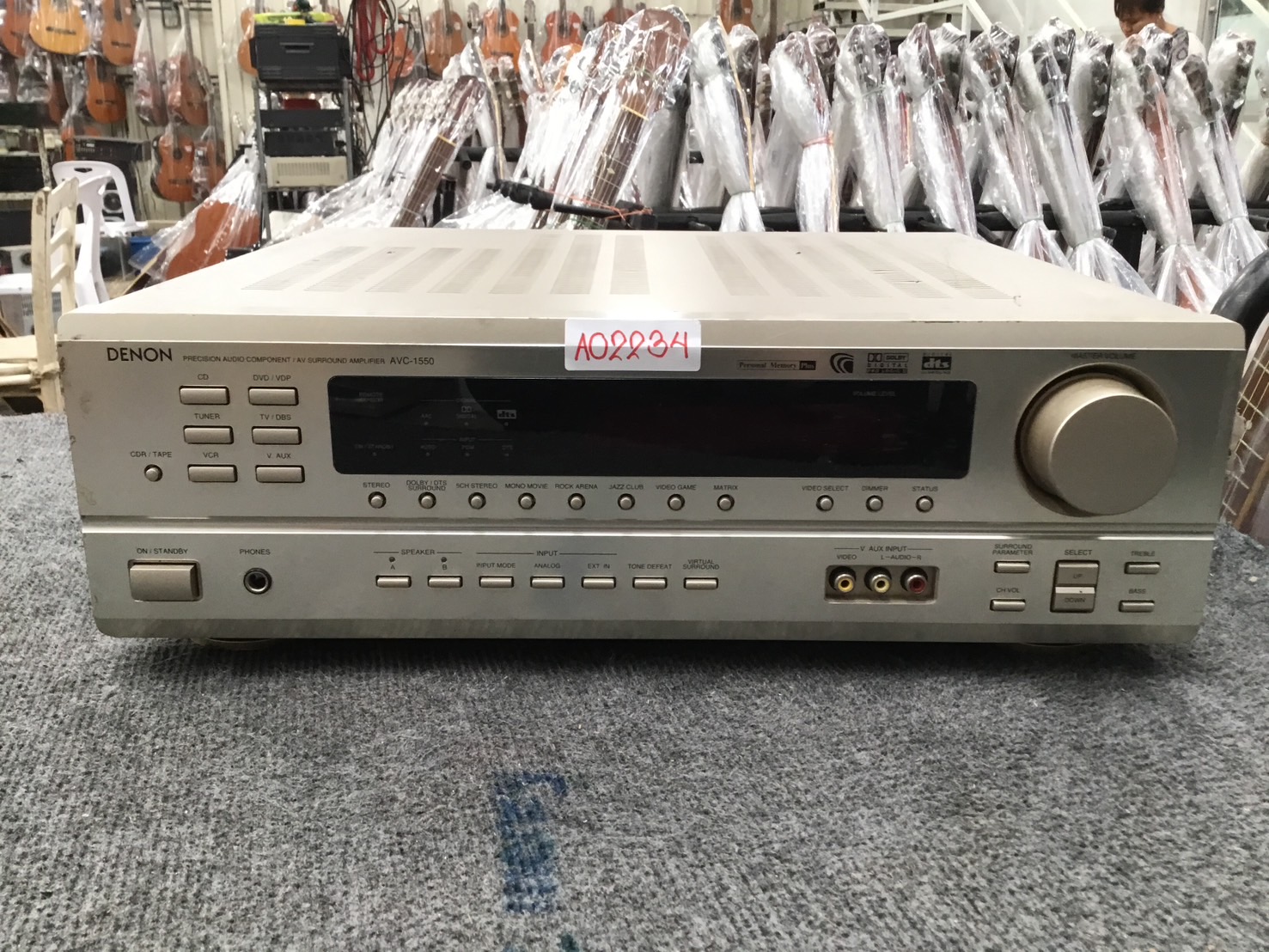 เครื่องขยายเสียง DENON : AVC-1550
