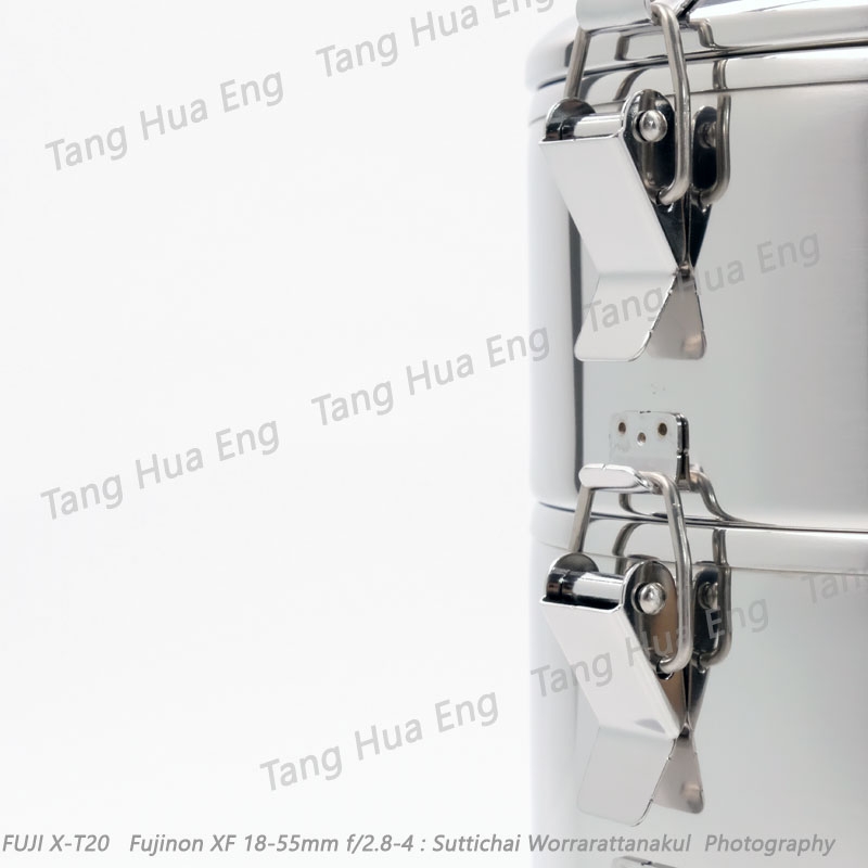 zebra ปิ่นโตสเตนเลส 18 ซม. 3 ชั้น ( 18x3 ) Lock ตราหัวม้าลาย