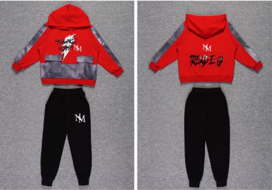 ชุดฮิปฮอปแขนยาวสีดำ-แดง แต่งกระเป๋าหน้า