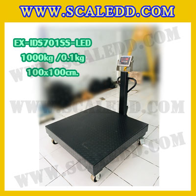 เครื่องชั่งน้ำหนักดิจิตอลพร้อมล้อ1ตัน เครื่องชั่งตั้งพื้นพร้อมล้อ1000กิโล เครื่องชั่งพร้อมล้อ1000kg ตาชั่งตั้งพื้น1ตัน ความละเอียด 0.1kg ประกอบกับหัวอ่านยี่ห้อ SDS รุ่น IDS701SS-LED ขนาดแท่น 100x100Cm. พร้อมที่จับเข็นเพื่อง่ายต่อการเคลื่อนย้าย