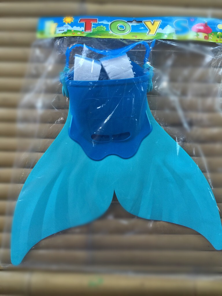 พร้อมส่ง ชุดว่ายน้ำ ชุดหางนางเงือก เซ็ต 4 ชิ้น หางปิด