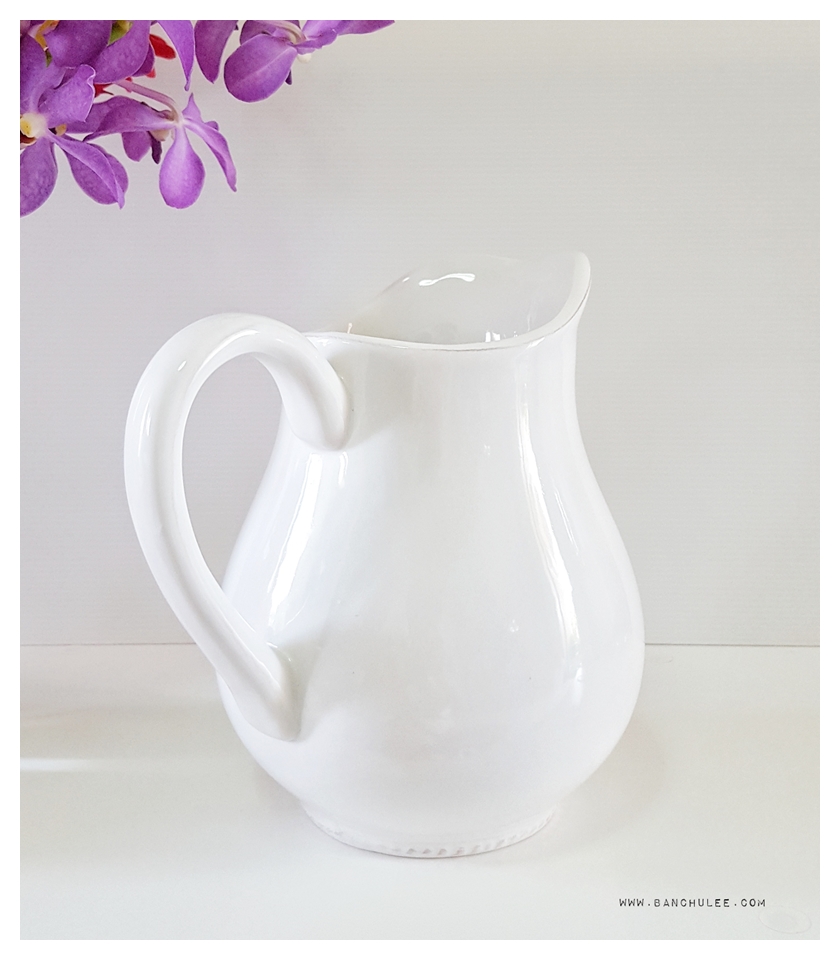 Shabby Chic Ceramic Vase แจกันเซรามิค ทรงเหยือก สีขาว