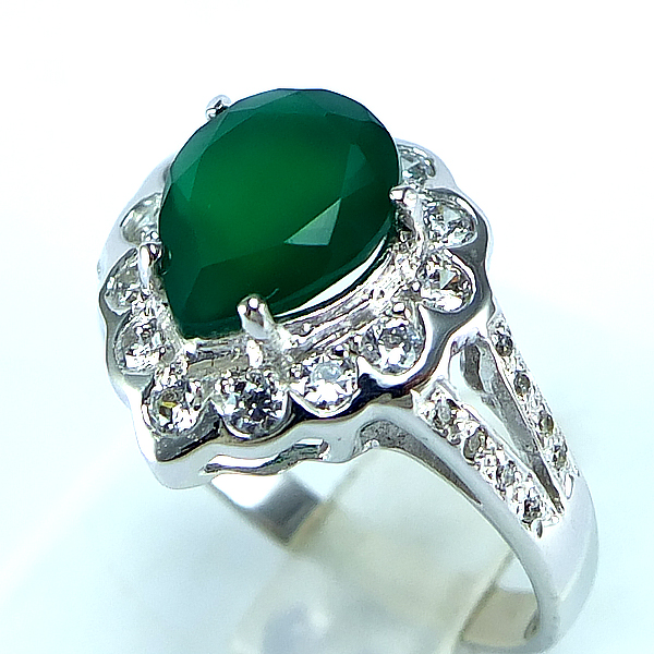 แหวนเงินแท้ราคาถูกชุบทองคำขาว พลอยแท้กรีนอะเกท 2.10 กะรัต เพชรCZ 0.437 กะรัต งานประณีตสวยงาม สั่งผลิตค่ะ