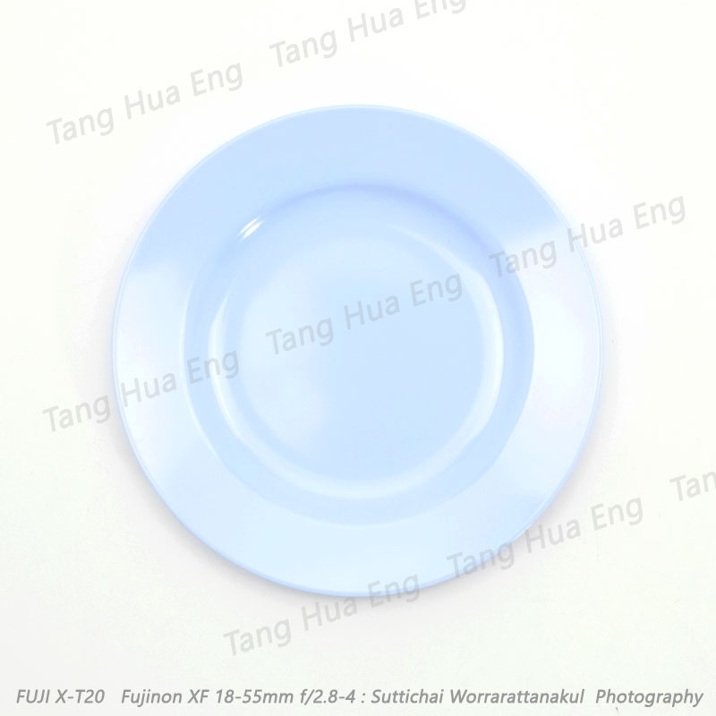 จานทรงตื้น 6.5 ตรายูนิก้า P901-6.5 สีฟ้า