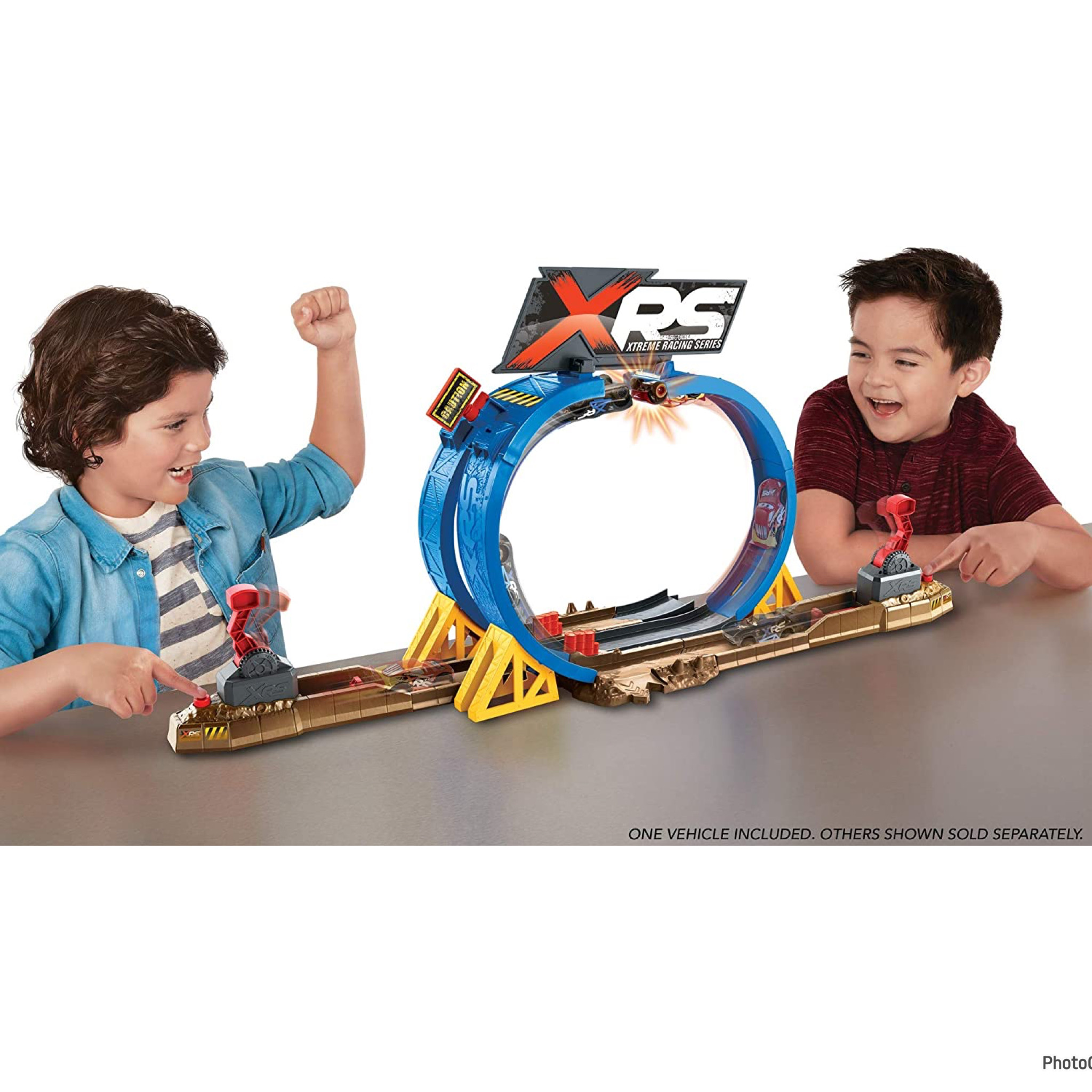รางรถพร้อม mcqueen Disney Pixar Cars XRS Crash Challenge Playset
