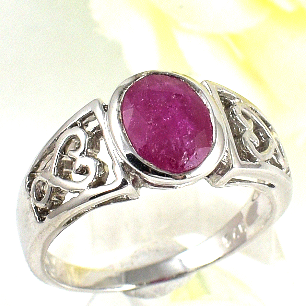 แหวนเงินแท้ราคาถูกชุบทองคำขาว ทับทิมแท้ 1.60 กะรัต งานประณีตสวยงาม สั่งผลิตค่ะ