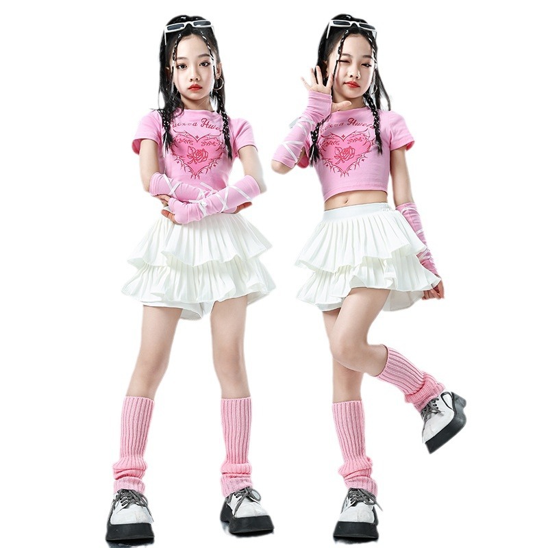 พร้อมส่ง ชุดเต้น เสื้อครอป แขนสั้น สกรีนลายหัวใจ+ถุงมือถักริบบิ้น