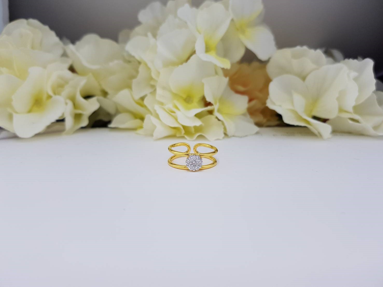 สั่งผลิตเพชรเบลเยี่ยมคัท แหวนแต่งงาน แหวนหมั้น ใส่เที่ยว ออกงาน แหวนทองคำ 18K เพชรแท้ 0.26 กะรัต 3.07 กรัม น้ำ 99 ราคาถูกมาก มีใบรับประกันค่ะ