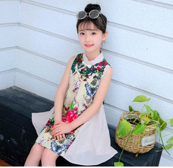 ชุดเดรสกี้เพ้าคอป้าย สีขาว ลายดอกไม้