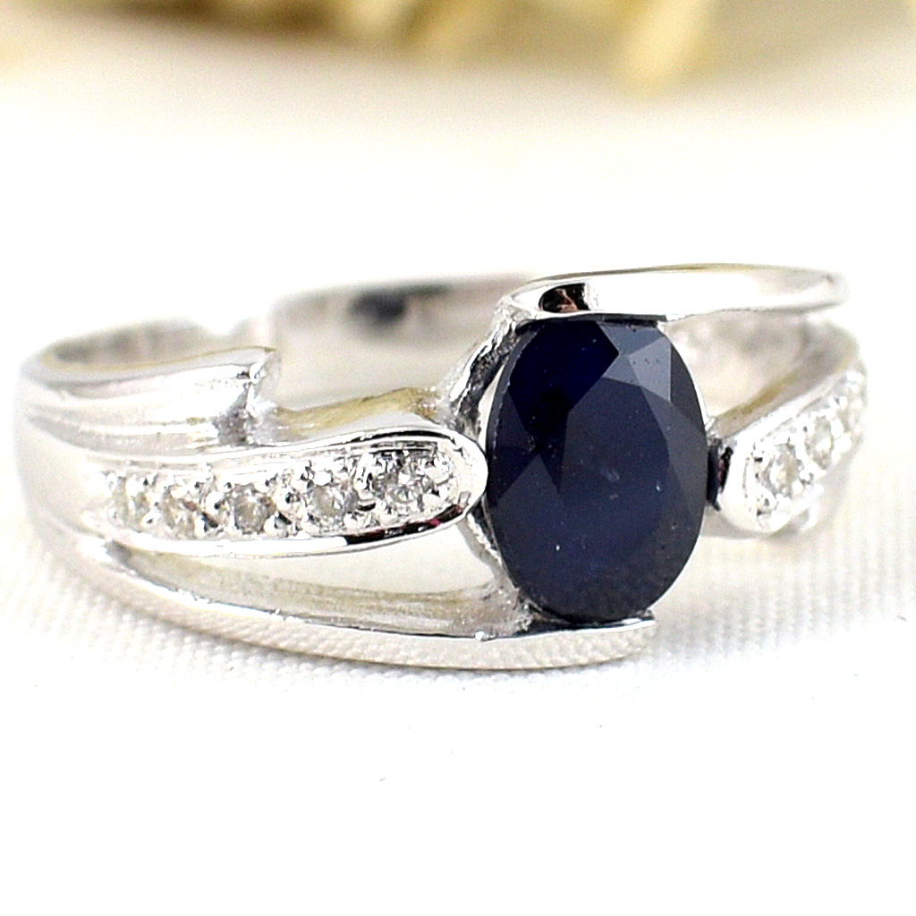 แหวนเงินแท้ราคาถูกชุบทองคำขาว ไพลินแท้ 0.95 กะรัต เพชรCZ 0.13 กะรัต งานประณีตสวยงาม สั่งผลิตค่ะ