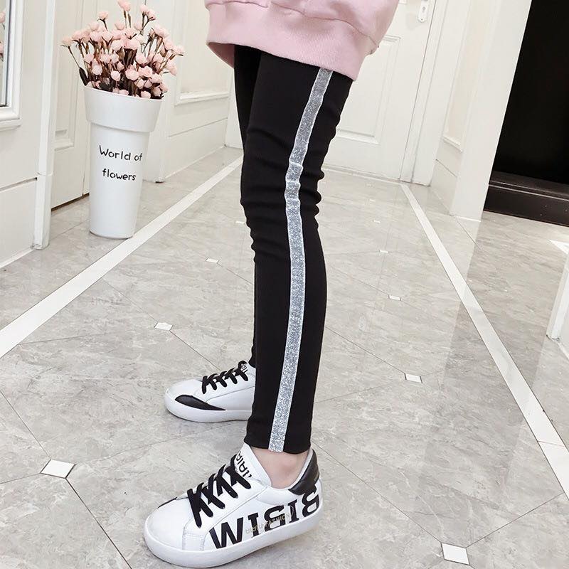 กางเกงเด็ก เลกกิ้งสีดำ แต่งแถบกลิตเตอร์