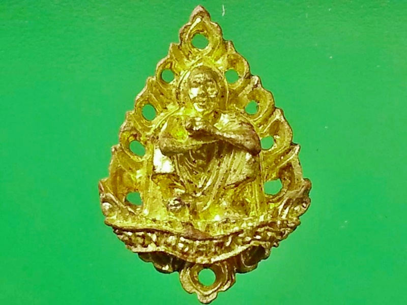 รูปเหมือน หลวงพ่อคูณ วัดบ้านไร่ จ.นครราชสีมา
