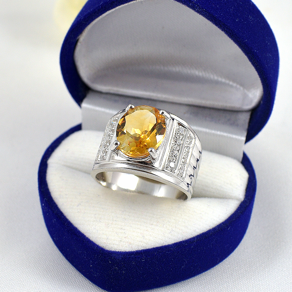 แหวนเงินแท้ราคาถูกชุบทองคำขาว ซิทรินแท้ 4.50 กะรัต เพชรCZ 0.48 กะรัต งานประณีตสวยงาม สั่งผลิตค่ะ