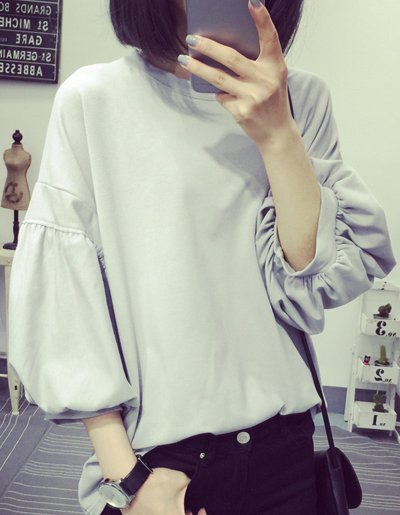เสื้อแฟชั่น คอกลม แขนพองสี่ส่วนสไตล์สาวเท่ห์ รหัส 1625-สีเทา