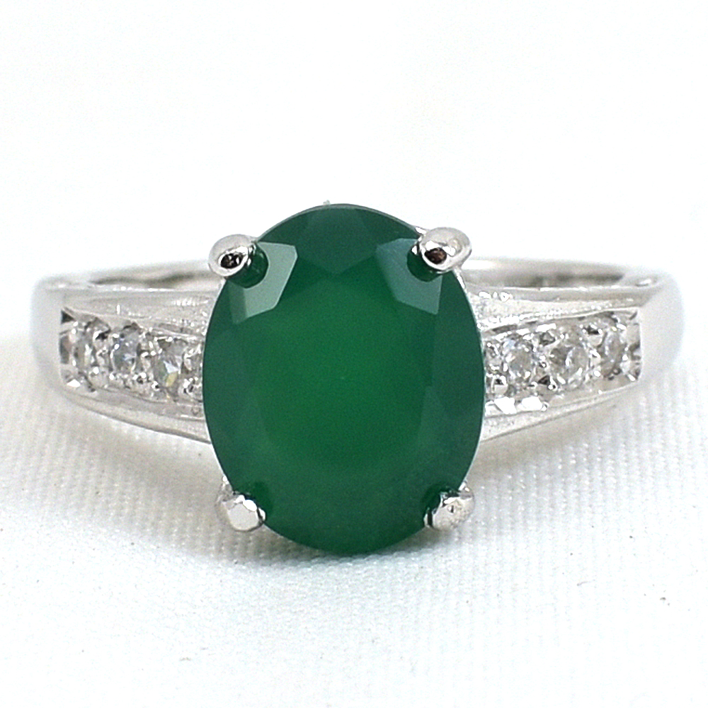 แหวนเงินแท้ราคาถูกชุบทองคำขาว พลอยแท้กรีนอะเกท 2.25 กะรัต เพชรCZ 0.15 กะรัต งานประณีตสวยงาม สั่งผลิตค่ะ