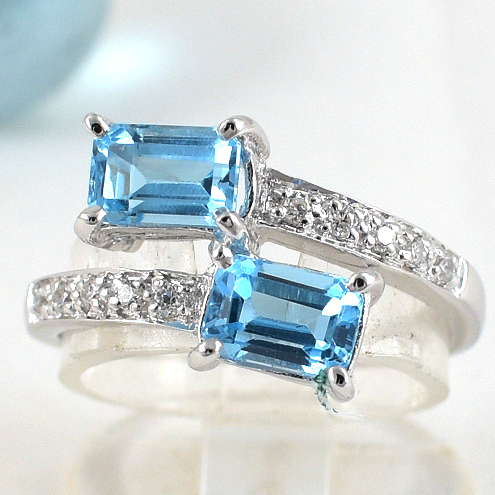 แหวนเงินแท้ราคาถูกชุบทองคำขาว สวิสบลูโทปาซแท้ 0.75 กะรัต เพชรCZ 0.10 กะรัต งานประณีตสวยงาม สั่งผลิตค่ะ