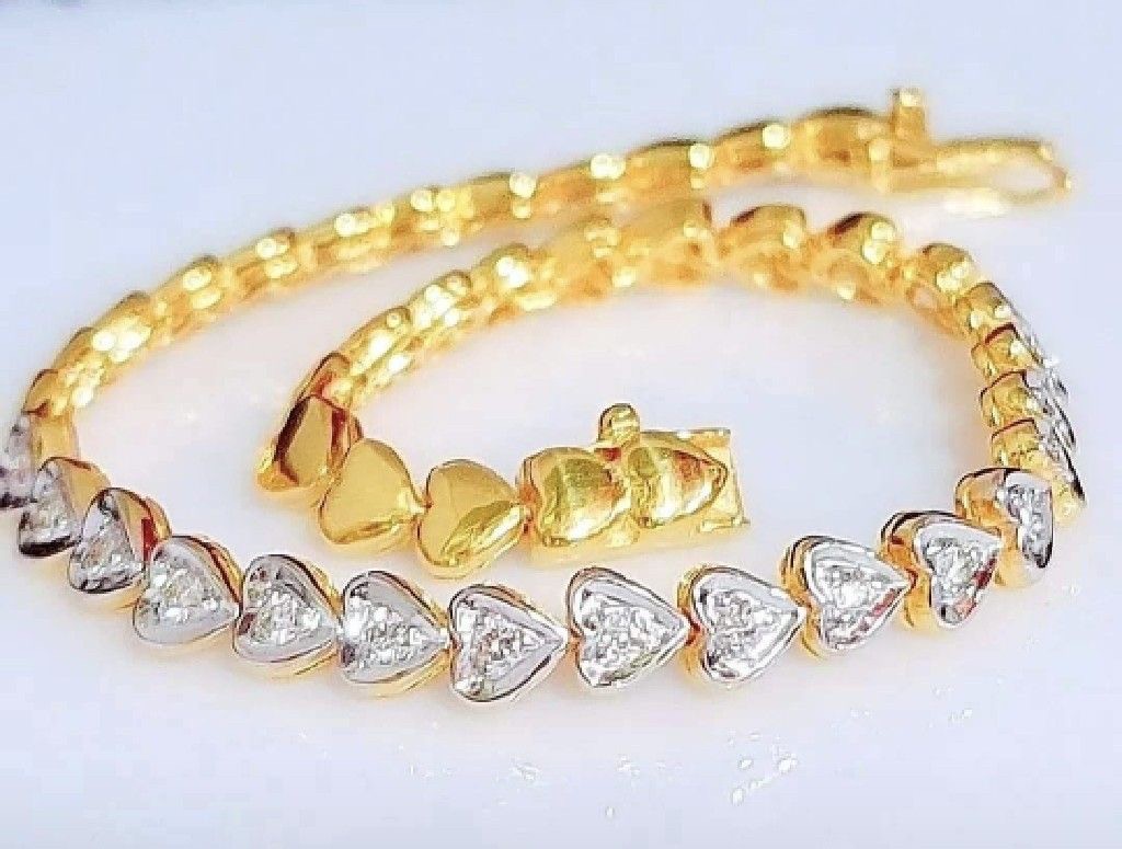 พร้อมส่งและสั่งผลิตสร้อยข้อมือทองเพชรแท้รูปหัวใจ แต่งงาน หมั้น ใส่เที่ยว ออกงาน ทองคำ 9K เพชรแท้ 0.32 กะรัต 16 เม็ด ราคาถูกมาก ส่งฟรี