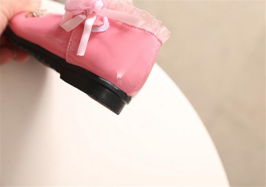 รองเท้าคัชชูหนังแก้ว ติดกุหลาบ สีชมพู โอรส