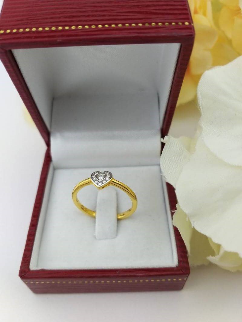 สั่งผลิตเพชรเบลเยี่ยมคัท แหวนแต่งงาน แหวนหมั้น ใส่เที่ยว ออกงาน แหวนทองคำ 18K เพชรแท้ 0.11 กะรัต 1.91 กรัม น้ำ 99 ราคาถูกมาก มีใบรับประกันค่ะ