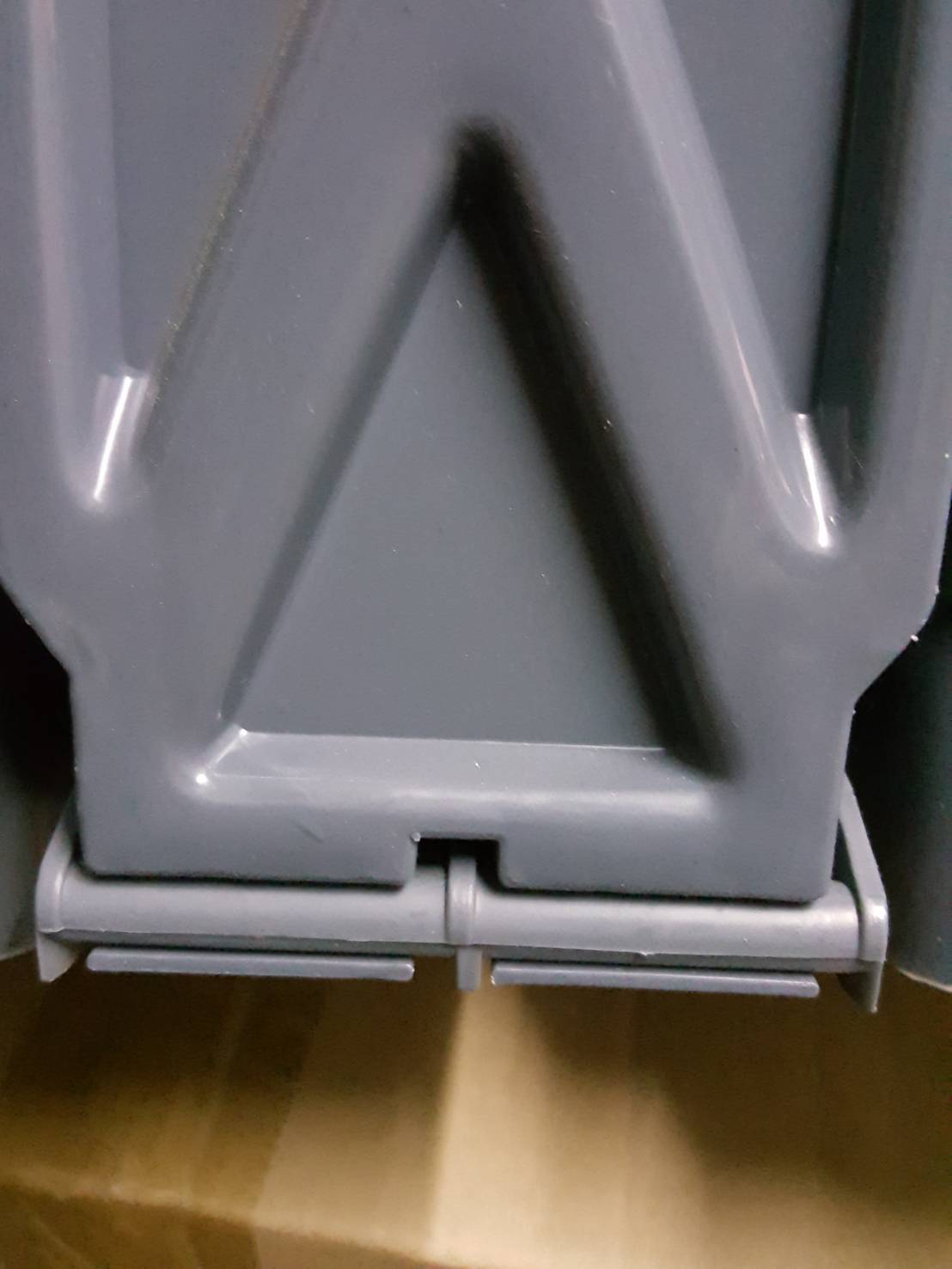 ถังขยะแบบเหยียบ ไซส์ความจุ 68 ลิตร 001-HK-NEW-68 Pedal bins. 68 Liters. 001-HK-NEW-68