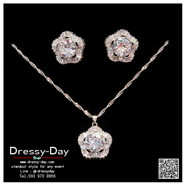 รหัส TR017 : เครื่องประดับออกงาน กลางคืน งานราตรี พร้อมส่ง เพชร cz น้ำงาม สวยหรู เหมือนเพชรแท้ แยกไม่ออกด้วยตาเปล่า ชุดเครื่องประดับบออกงาน สร้อยคอออกงาน คุณภาพระดับพรีเมี่ยม
