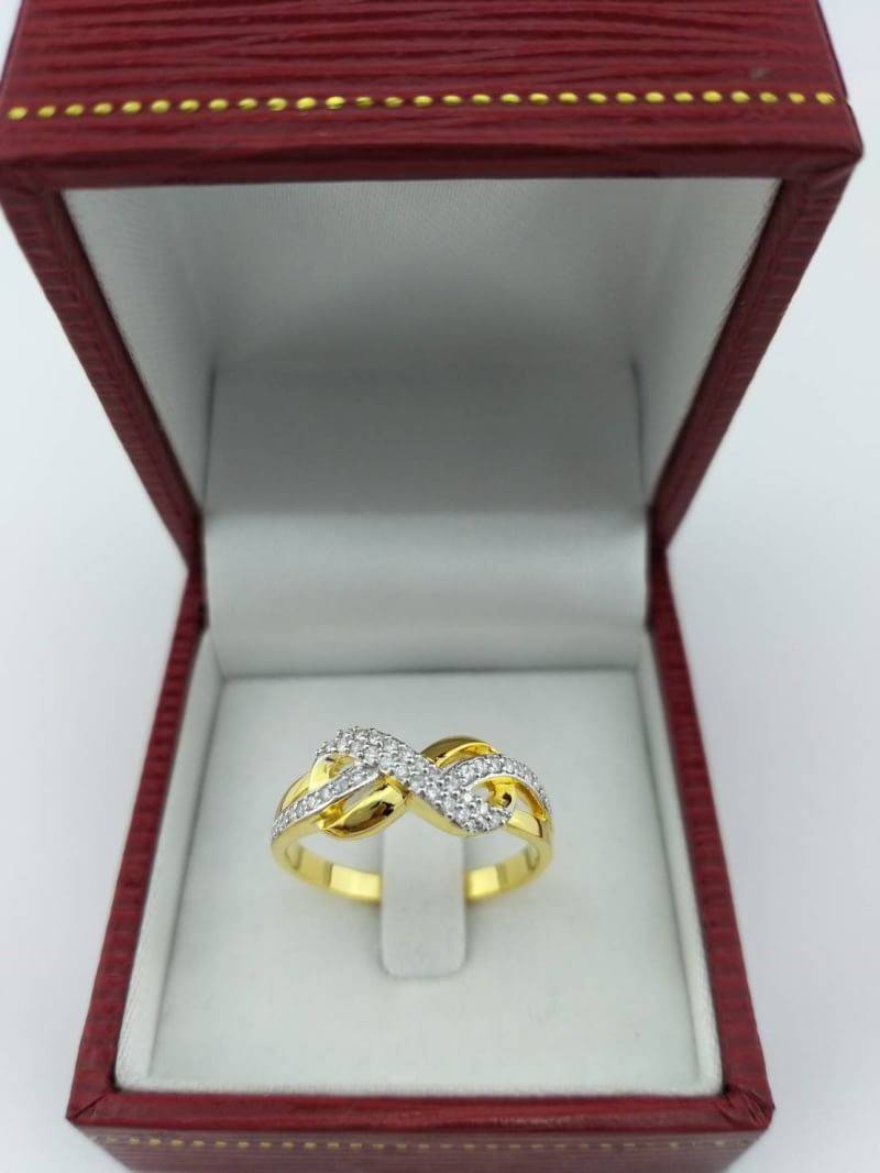 สั่งผลิตเพชรเบลเยี่ยมคัท แหวนแต่งงาน แหวนหมั้น ใส่เที่ยว ออกงาน แหวนทองคำ 18K เพชรแท้ 0.17 กะรัต 2.89 กรัม น้ำ 99 ราคาถูกมาก มีใบรับประกันค่ะ