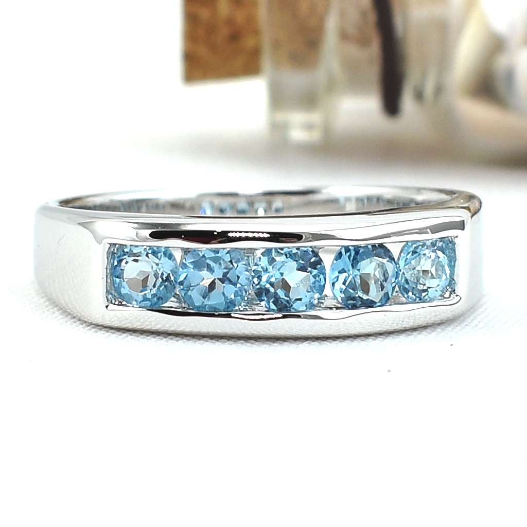 แหวนเงินแท้ราคาถูกชุบทองคำขาว สวิสบลูโทปาซแท้ 0.42 กะรัต งานประณีตสวยงาม สั่งผลิตค่ะ