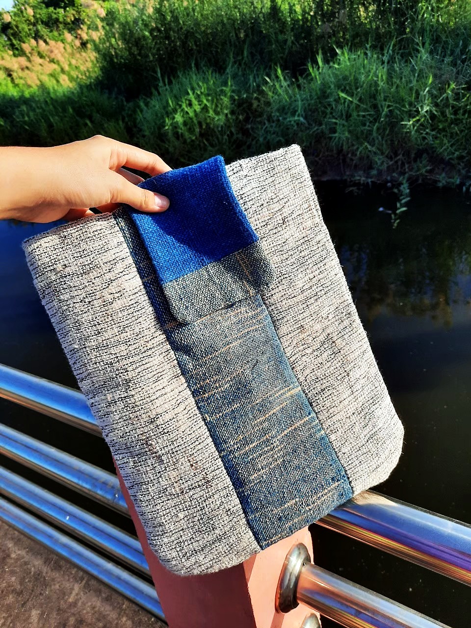 SIVA กระเป๋าลดโลกร้อนทำจากผ้าฝ้ายย้อมครามและผ้าฮัม ฟรีค่าส่ง ฟ้าและน้ำตาล L,XL