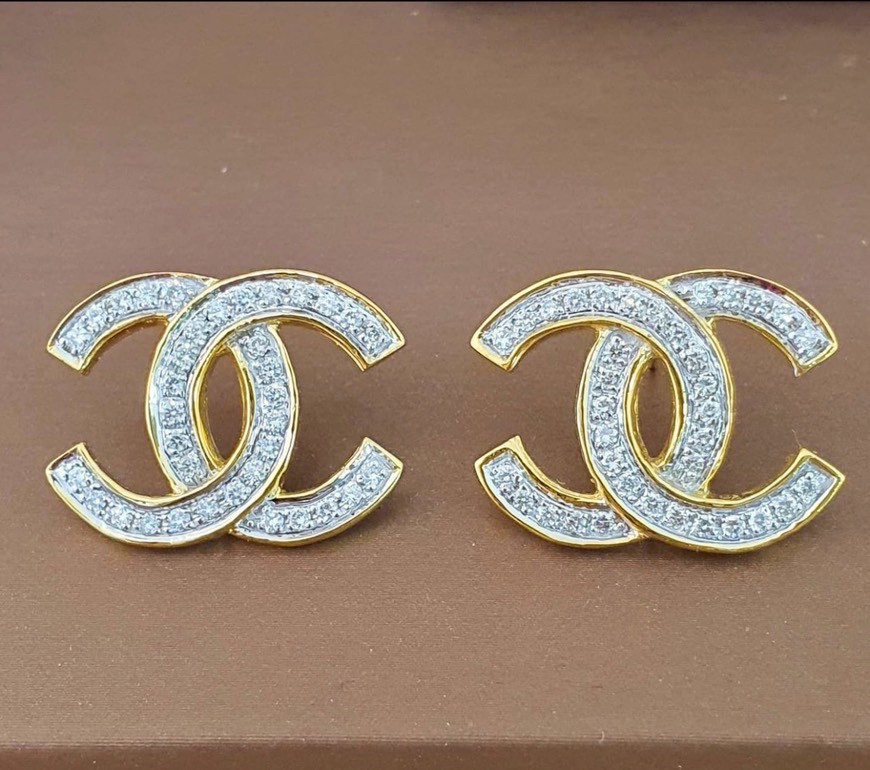 พร้อมส่งและสั่งผลิตต่างหูเพชรแท้CCไฮโซใหญ่โต เต็มหูเลยค่ะ แต่งงาน หมั้น ใส่เที่ยว ออกงาน ทองคำ 9K เพชรเกสรแท้ 0.60 กะรัต 72 เม็ด ราคาถูกมาก ส่งฟรี