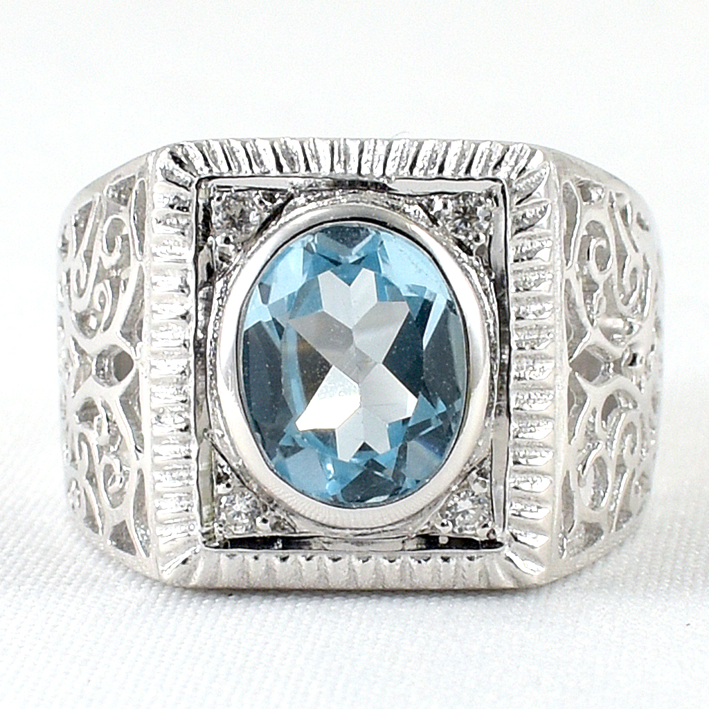 แหวนเงินแท้ราคาถูกชุบทองคำขาว สกายบลูโทปาซแท้ 2.29 กะรัต เพชรCZ 0.06 กะรัต งานประณีตสวยงาม สั่งผลิตค่ะ