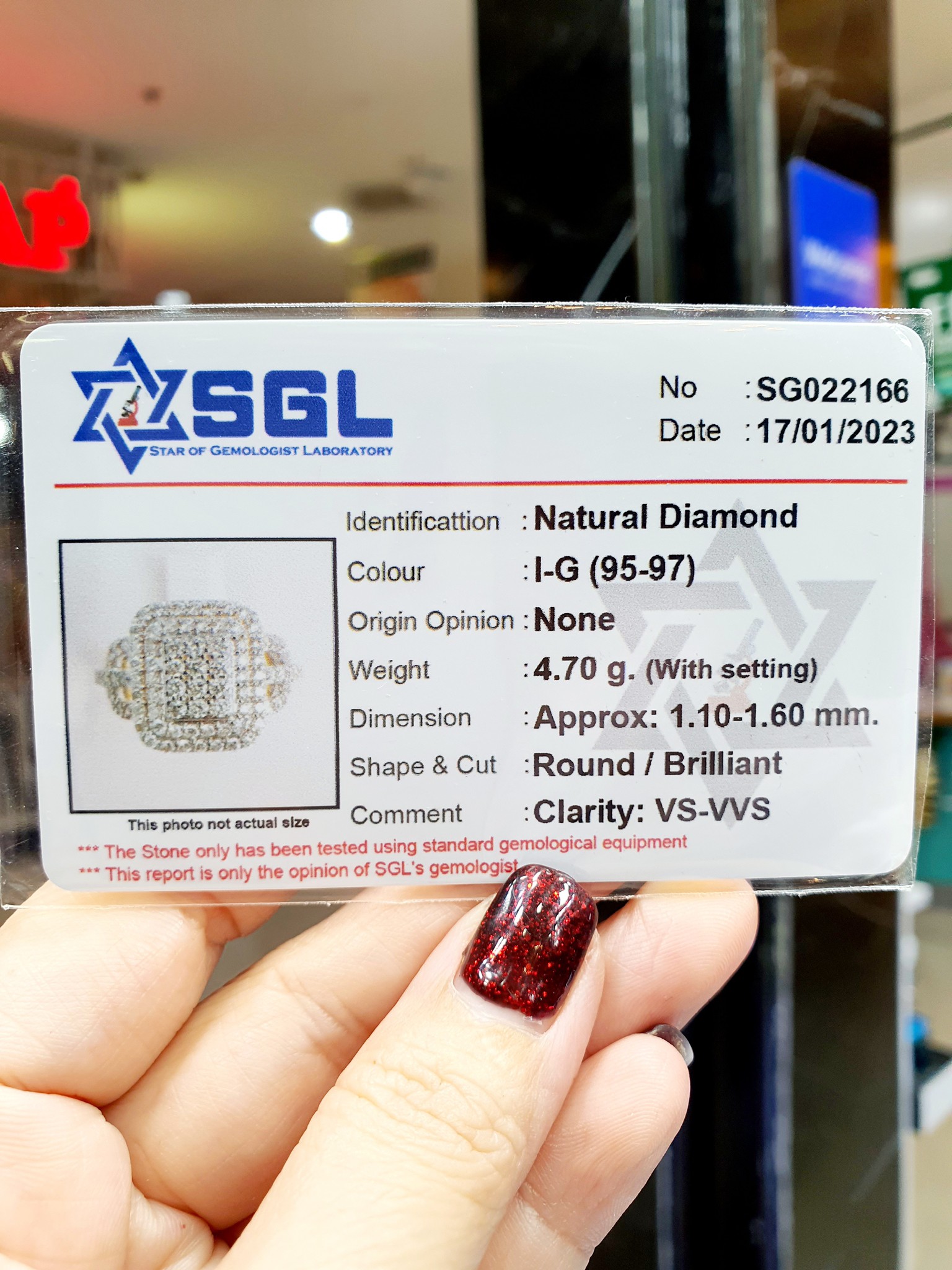 พร้อมส่งและสั่งผลิตแหวนเพชรแท้ทรงเหลี่ยมสวยหรูหรา ฝังเพชรเต็มๆหน้าสวยเด่นสะดุดตา แหวนแต่งงาน แหวนหมั้น ใส่เที่ยว ออกงาน แหวนทองคำ 9K เพชรเบลเยี่ยมแท้ 0.90 กะรัต 88 เม็ด ราคาถูกมาก ส่งฟรี