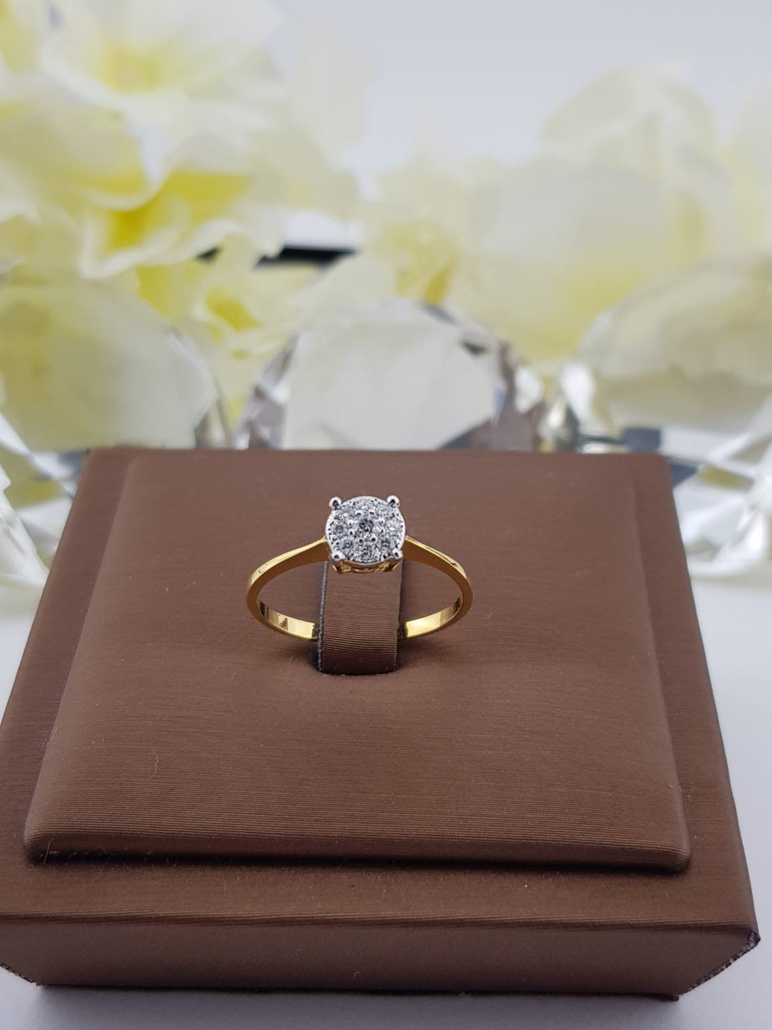 สั่งผลิตเพชรเบลเยี่ยมคัท แหวนแต่งงาน แหวนหมั้น ใส่เที่ยว ออกงาน แหวนทองคำ 18K เพชรแท้ 0.13 กะรัต 1.54 กรัม น้ำ 99 ราคาถูกมาก มีใบรับประกันค่ะ